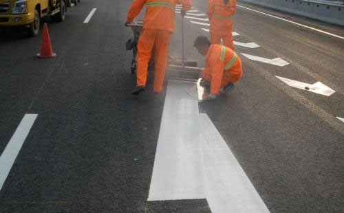 七里河丙烯酸标线涂料