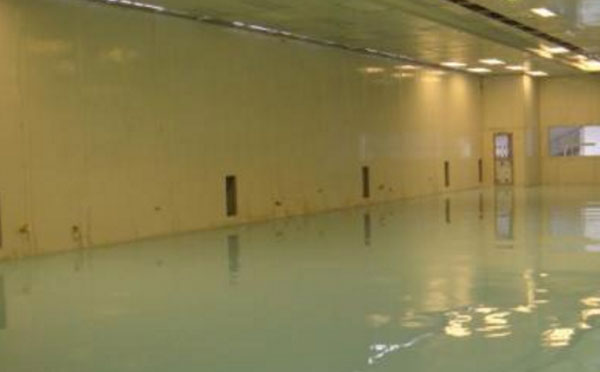 七里河自流平环氧地坪中涂